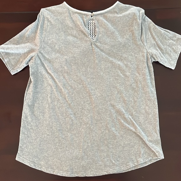 Loft Tshirt with Cut Out Lace - Picture 4 of 10